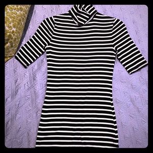 Merona Striped Short Sleeve Turtleneck, size Small